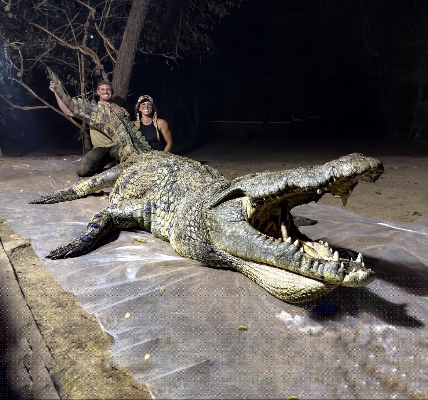  American poachers kill the World Biggest crocodile in Tanzania